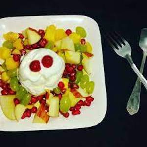 Fruit Salad With Vanilla Ice Cream 