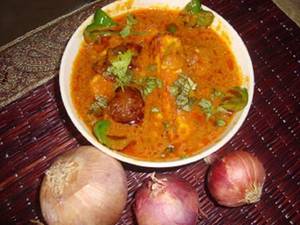 Aloo Pyaz Paneer With Lachha  Paratha (2 Pcs.)