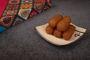 Lamba Jamun