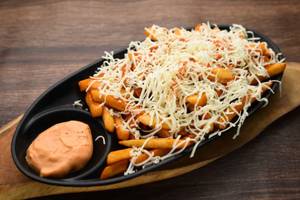 Cheesy Peri Peri Fries