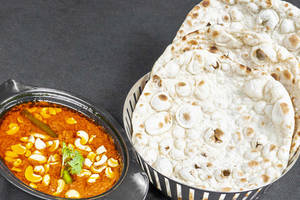 Kaju Masala With 2 Tandoori Roti's
