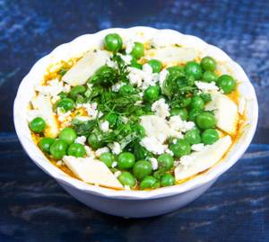 Matar Paneer