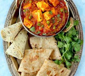 Matar Paneer + 2 Roti