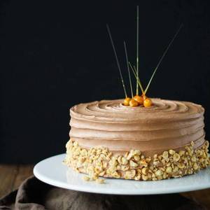Hazelnut Surprise Cake (500 Gms)