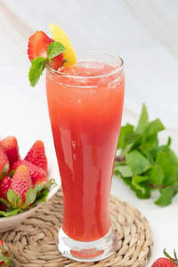 Strawberry With Orange Juice