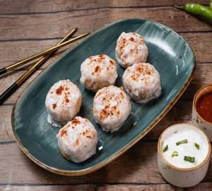 Veg Creamy Delight Momos