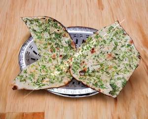 Kothmir Butter Naan