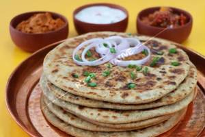Aloo paratha (sgl.pe)