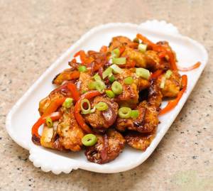 Chilli Chicken Dry Boneless (8pcs)