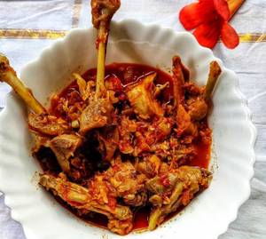 Spicy Naga Chicken Curry