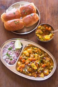 Khada Pav Bhaji 