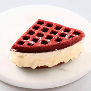 Red Velvet Cheese Cream Waffle