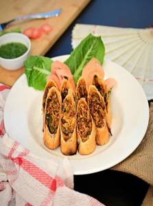 Chicken Cheese Spring Roll