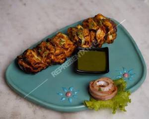 Paneer Chilli Garlic Tikka