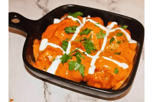 Paneer Makhani Momos
