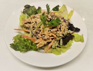 Asian Chicken Slaw Salad (300 Gm)