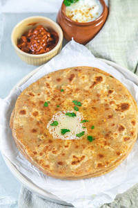 2 Paneer Paratha
