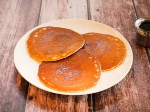 Classic Pancake With Maple Syrup