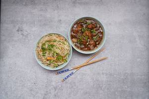 Chicken Chilli + Veg Noodles