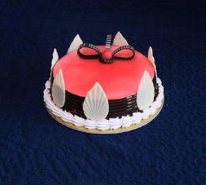 Choco Strawberry Cake