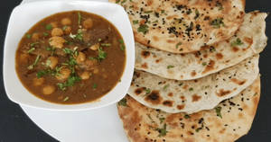 Chole Kulche