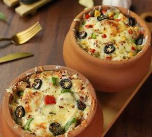 Paneer Kullad Pizza