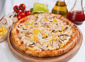 Mushroom Corn Veg Pizza