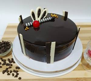 Death by Chocolate Cake [Eggless]