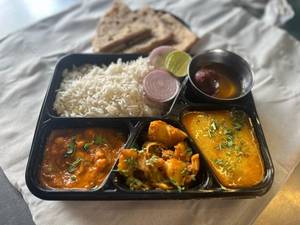 Regular Punjabi Veg Thali(bestseller)