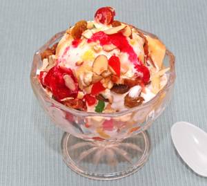 Fruit Salad with Ice Cream 