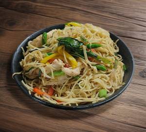 Thai Chicken Hot Basil Noodles