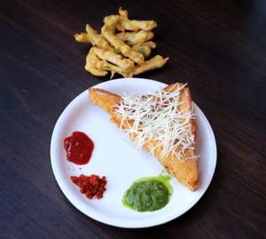 Cheese Schezwan Bread Pakoda 