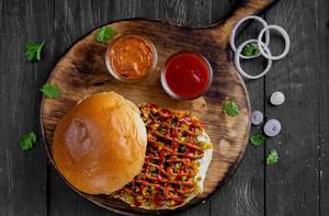 Chaska Bun Paneer Bhurji Burger