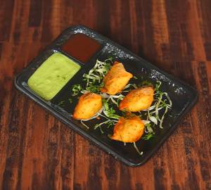 Punjabi Samosa  [Chicken]