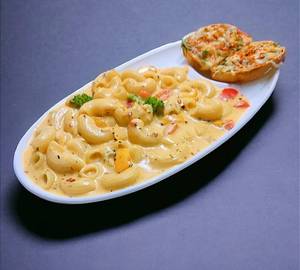 White Sauce Pasta