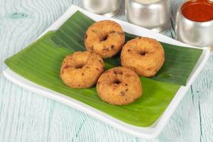 Sambhar Vada