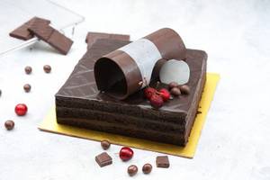 Chocolate Delight Log Cake