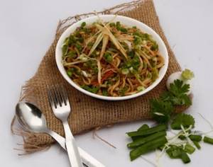 Veg. Hakka Noodles