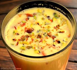 Dryfruit Shake (350 ml)