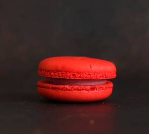 Raspberry Macaron
