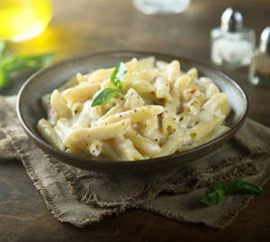 White Sauce Chicken Penne Pasta