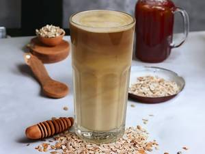Iced Honey Oat Latte
