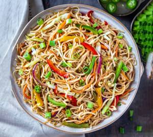Veg Hakka Noodles
