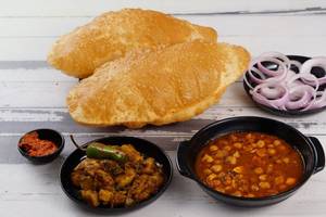Chhole Bhature (gangour Sp.)