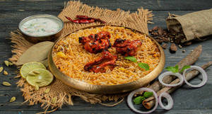 Lucknowi Chicken Biryani (3pcs)