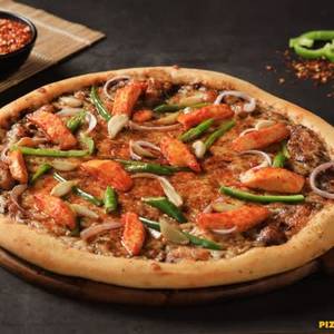 Chilli Paneer Pizza