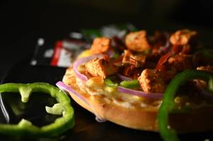 7" Hot & Sour Paneer Pizza