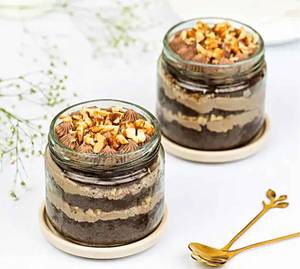 Yummy Choco Walnut Cake Jar Set Of 2