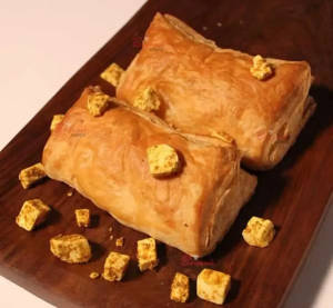 Paneer puff