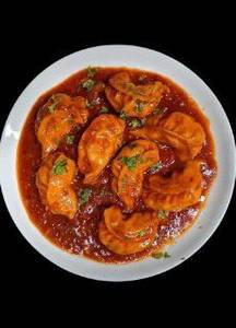 Paneer Gravy Momos [8 Pieces]
